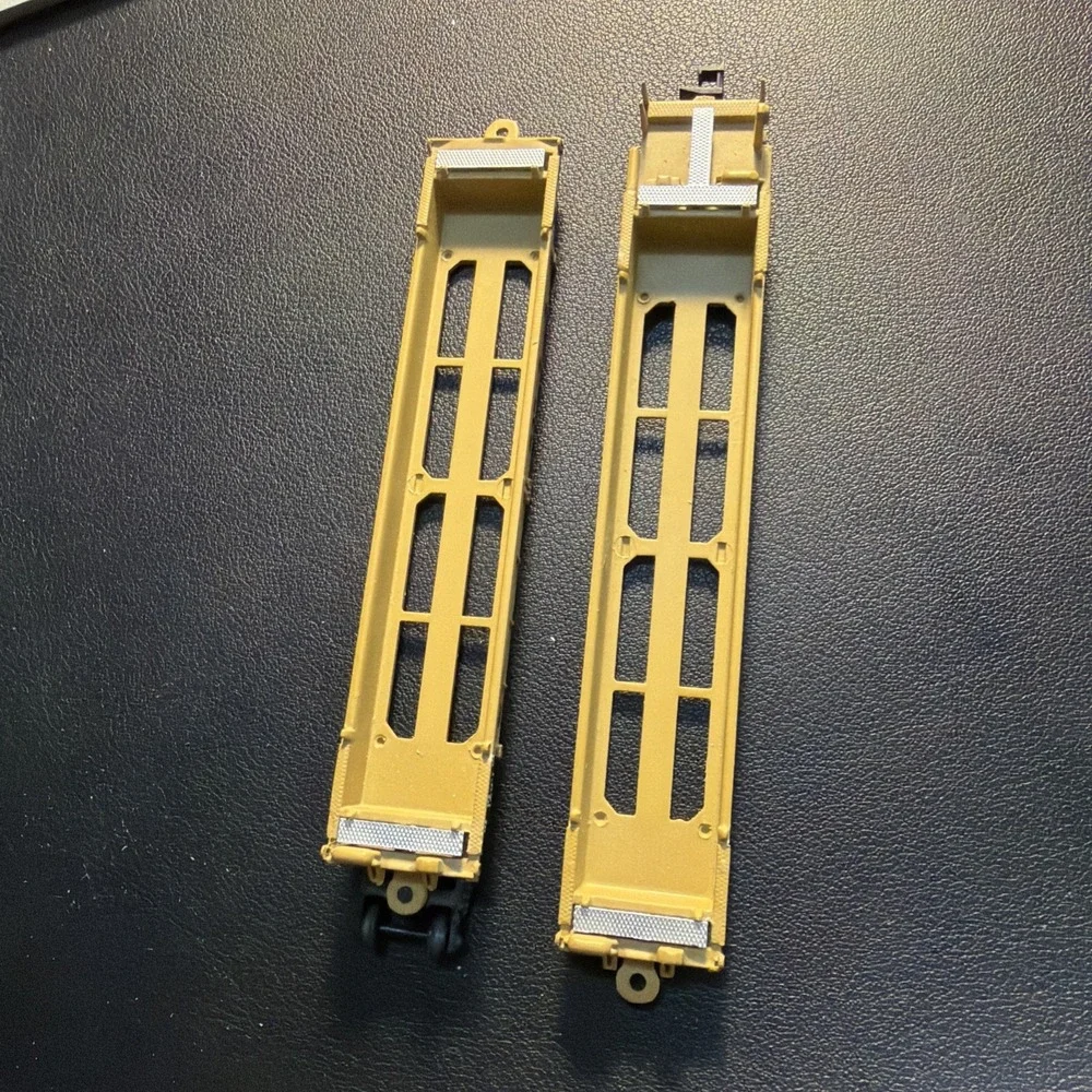 Walthers N  Scale Thrall Rebuilt 40' Well Car TTX DTTX #72403